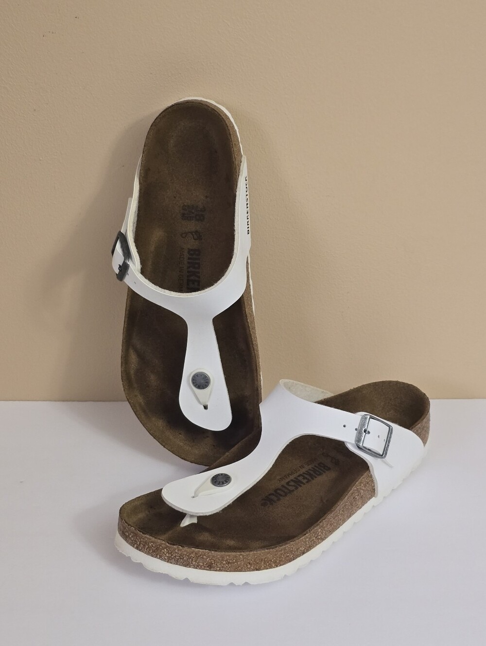 Birkenstock White Thong Sandal with Cork Foodbed Size EU 38 US 7-7.5